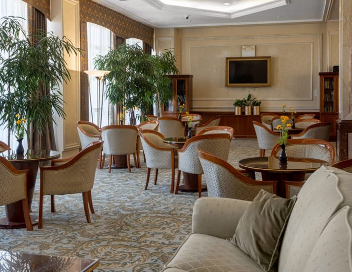 Лобби-бар «Антре» - Комплекс ODISSEYA Wellness Resort / Одиссея Велнес Резорт